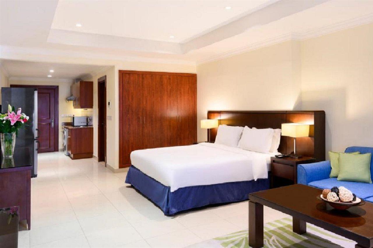 Sedra Arjaan By Rotana Aparthotel Doha Exteriör bild