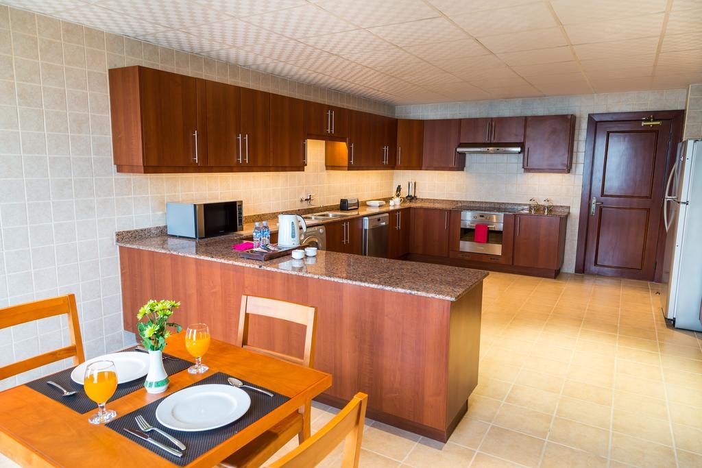 Sedra Arjaan By Rotana Aparthotel Doha Exteriör bild