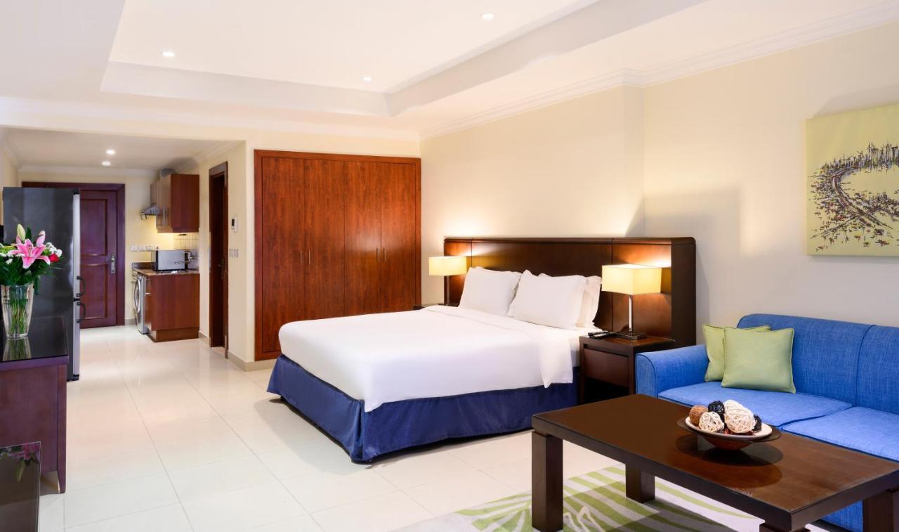 Sedra Arjaan By Rotana Aparthotel Doha Exteriör bild